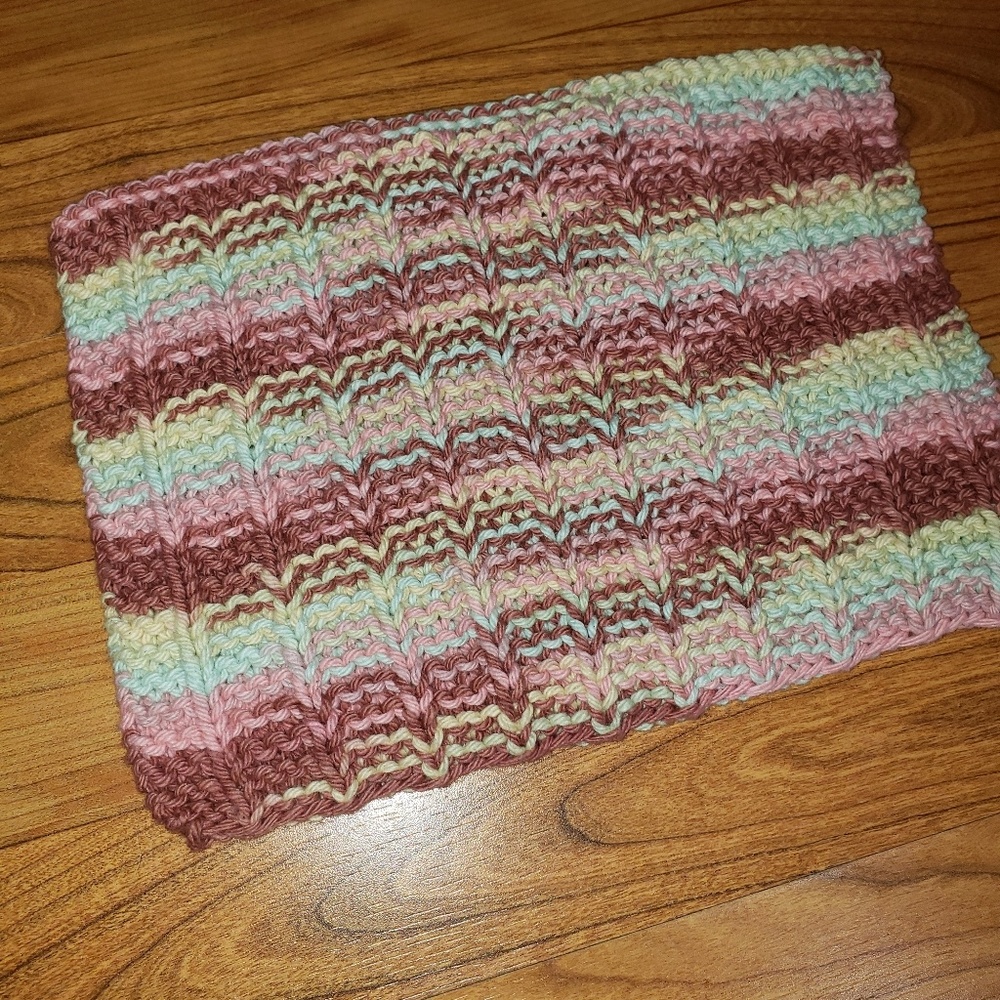 Knitted dishcloth